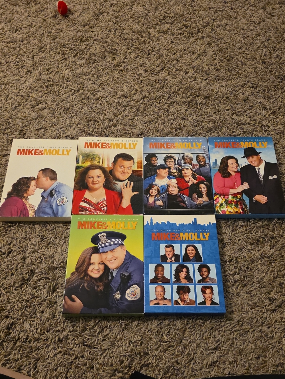Mike & Molly Complete Series  DVD Box Set Collection - Colorful Covers